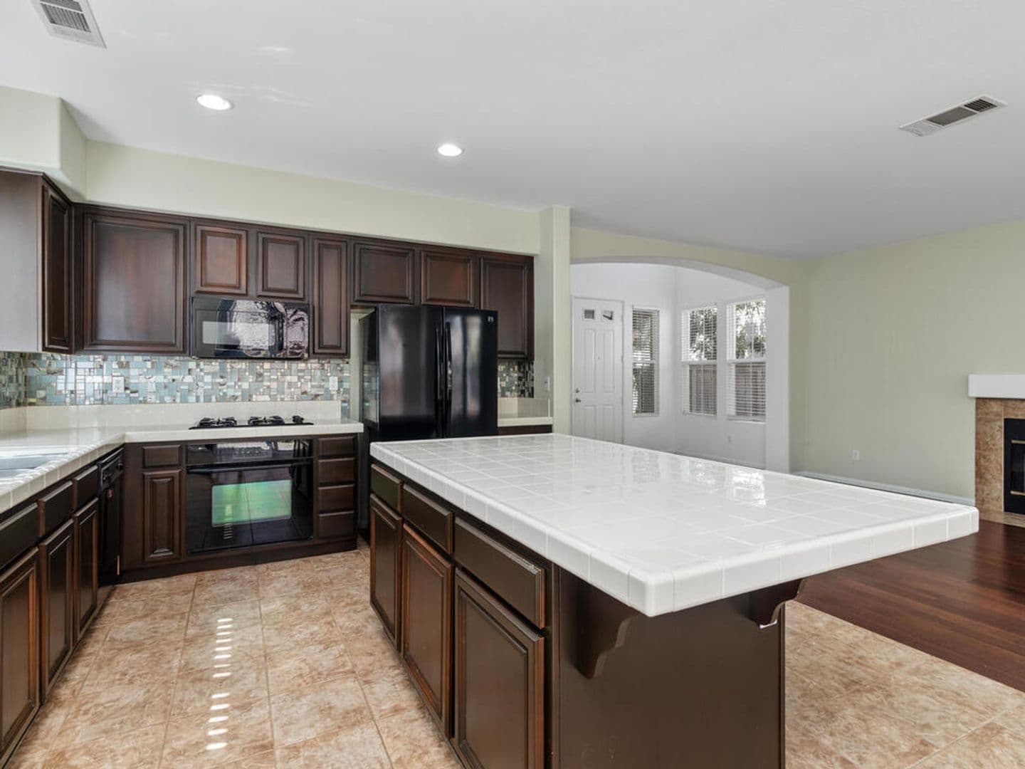 Oceanside House: 1403 Enchante Way