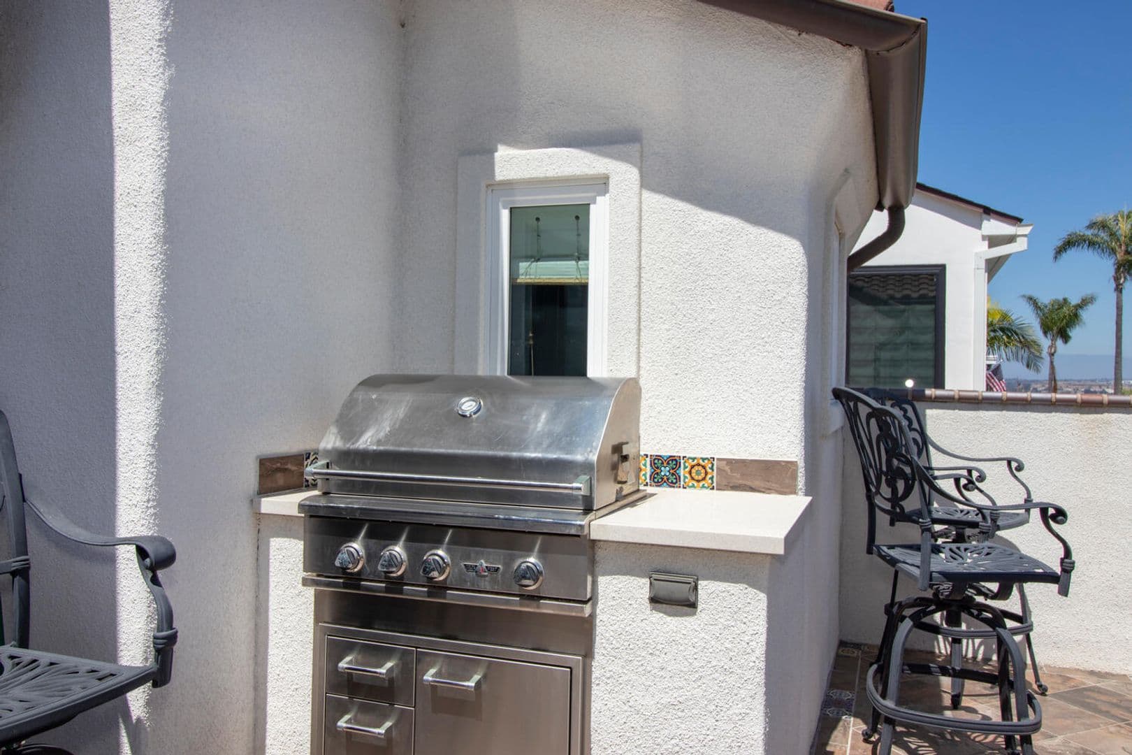 Oceanside House: 1026 West St