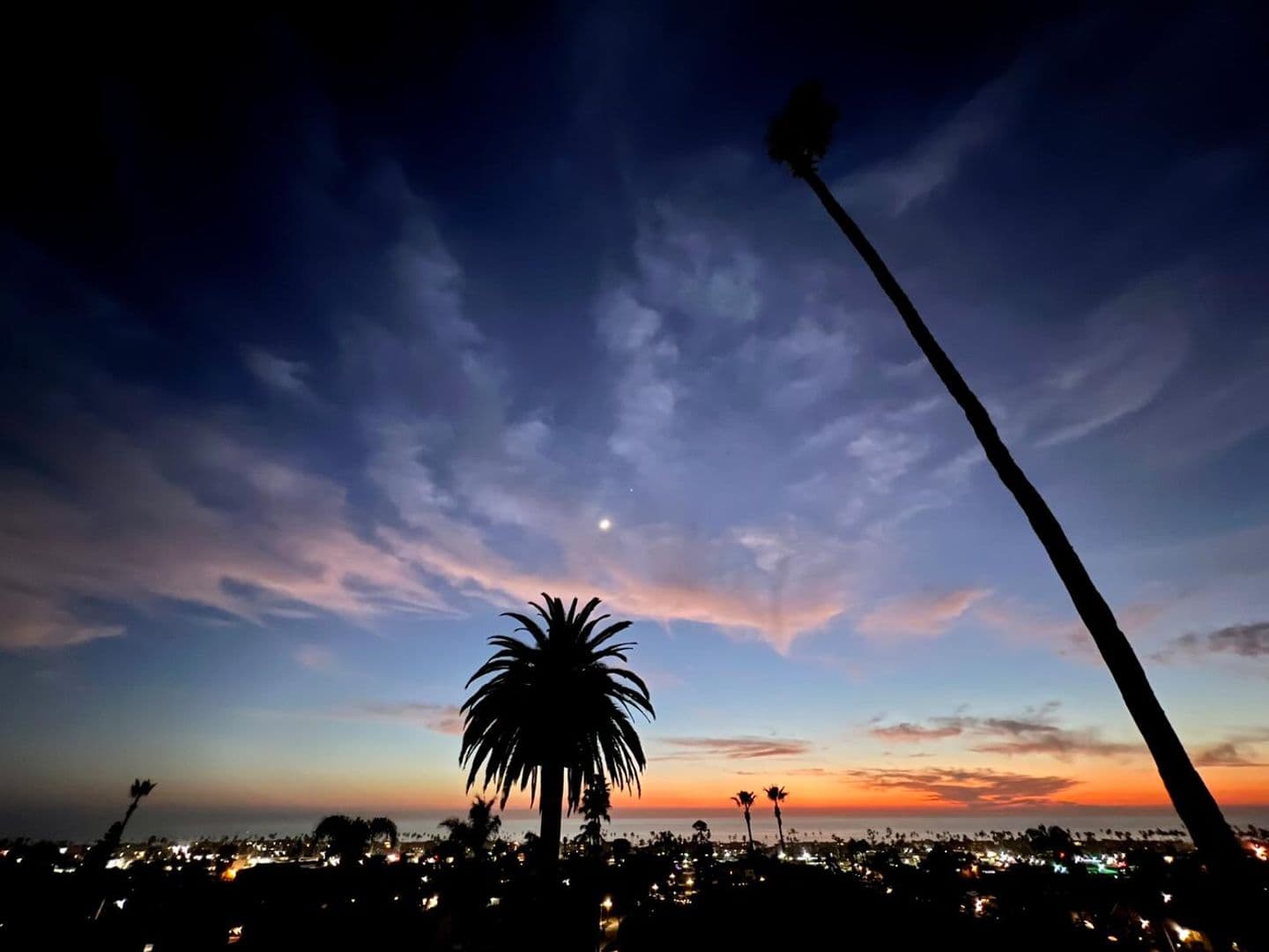 Oceanside House: 1026 West St