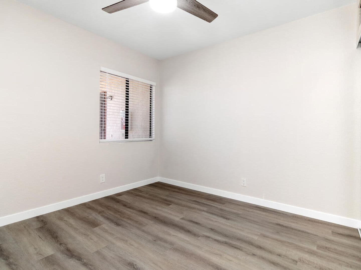 Oceanside Condo: 109 Avenida Las Brisas - Unit D