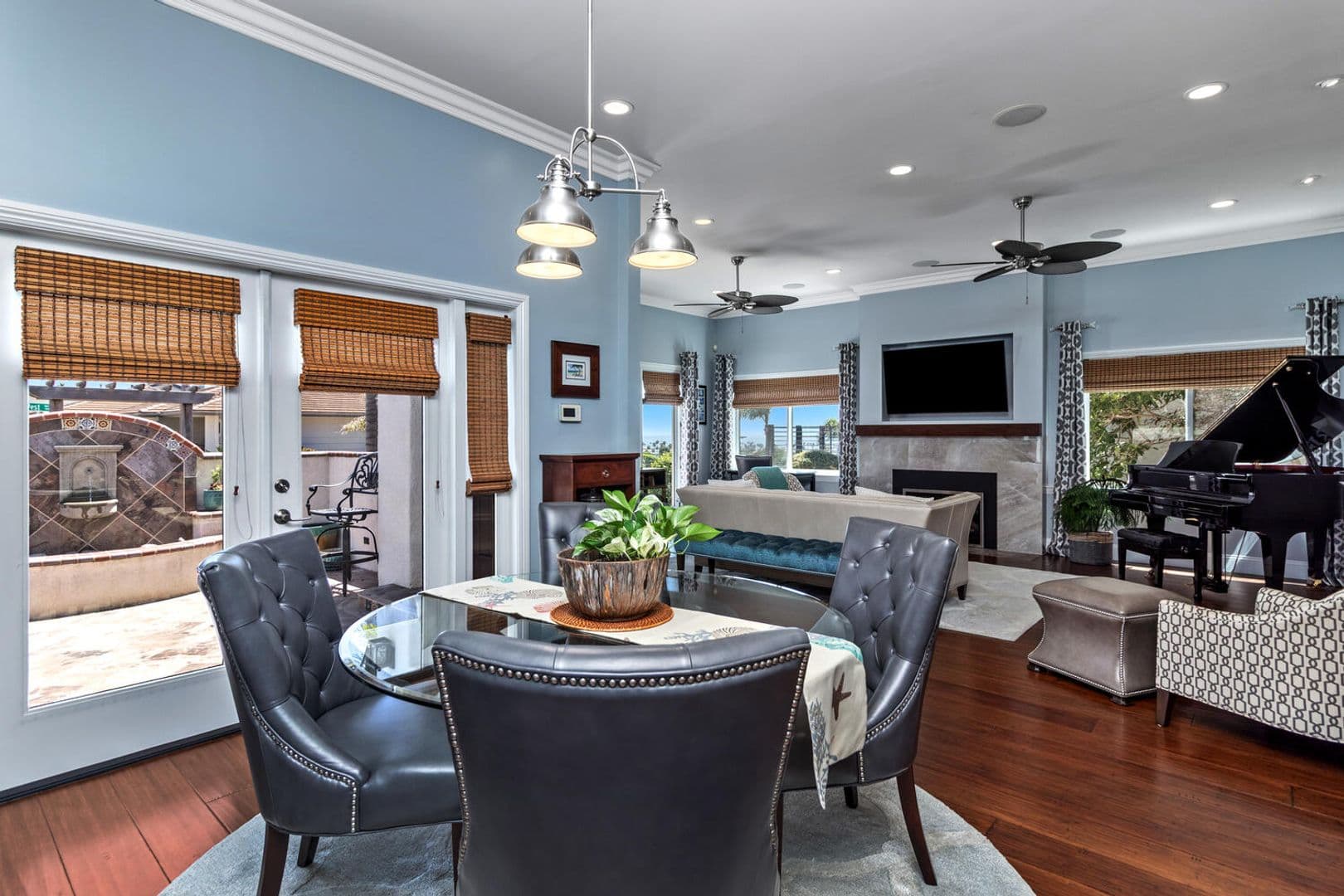Oceanside House: 1026 West St