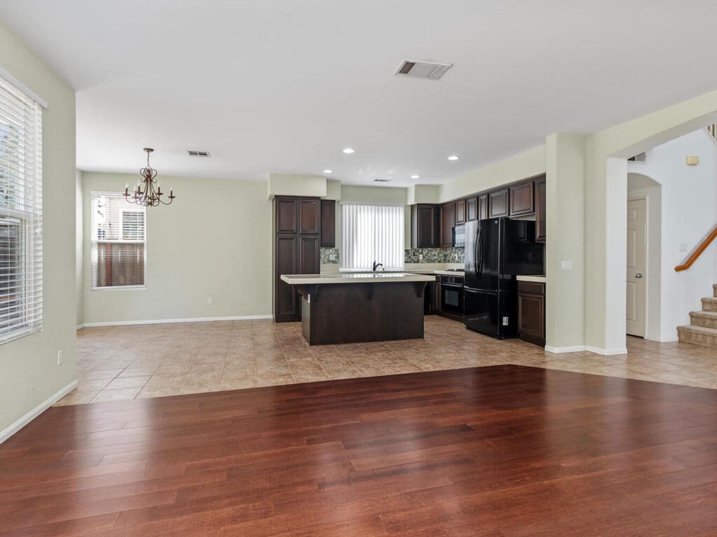Oceanside House: 1403 Enchante Way