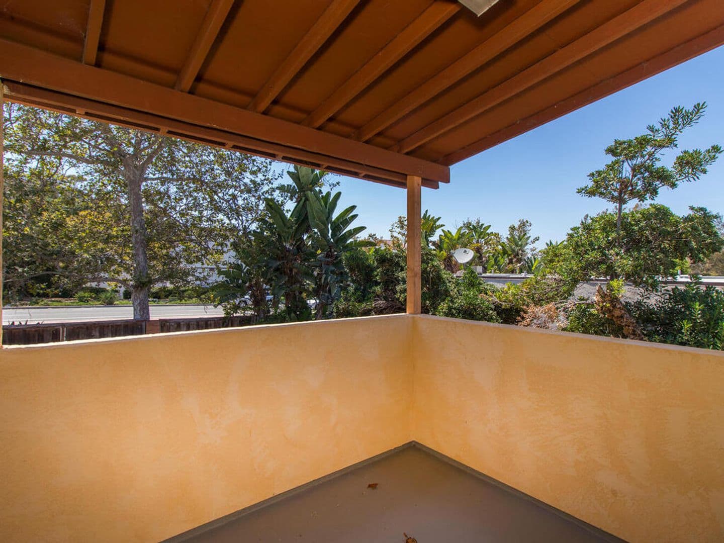 Oceanside Condo: 109 Avenida Las Brisas - Unit D