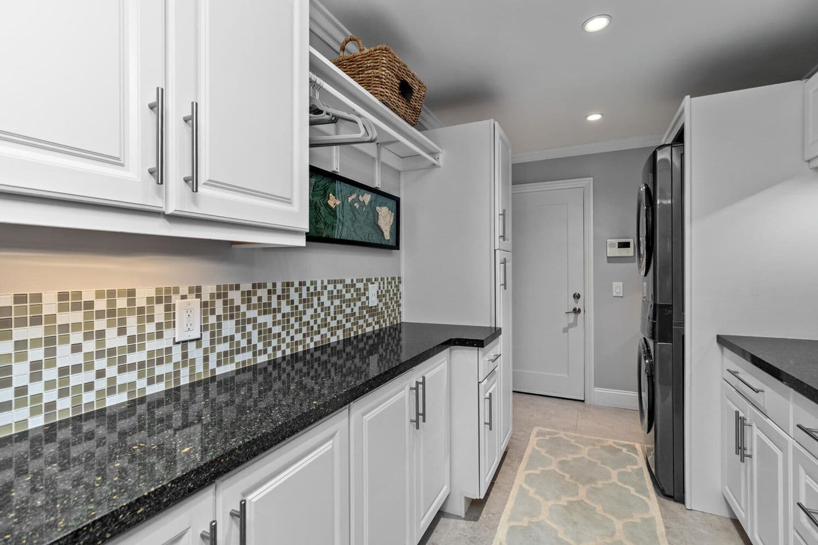 Oceanside House: 1026 West St