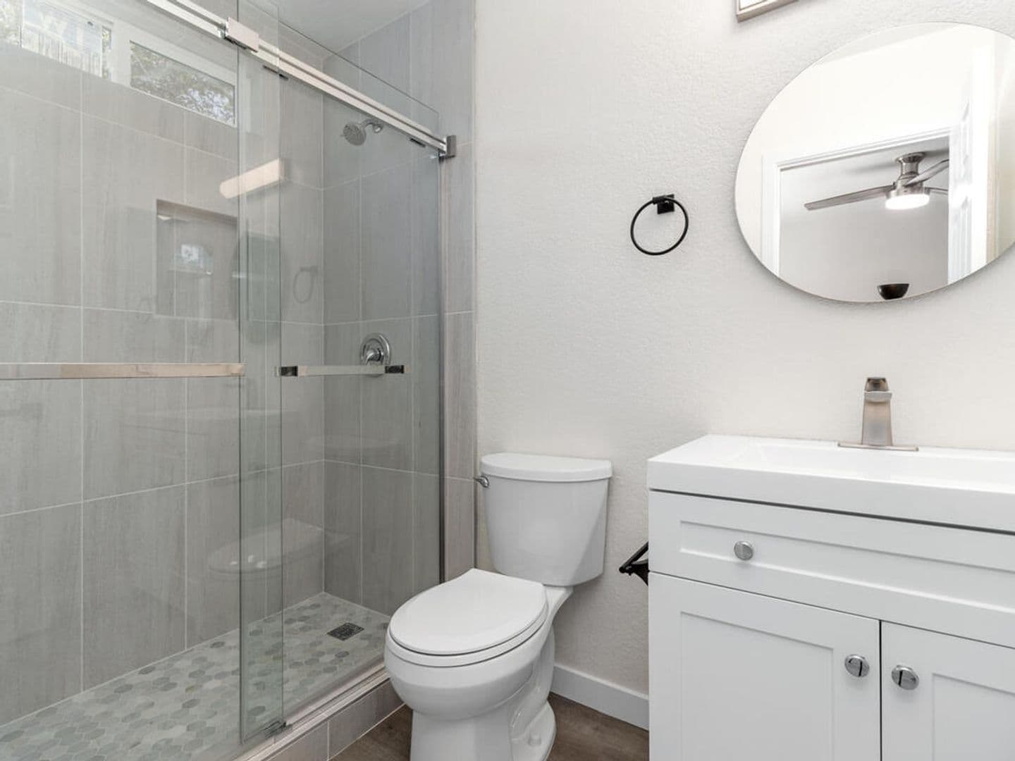 Oceanside Condo: 109 Avenida Las Brisas - Unit D