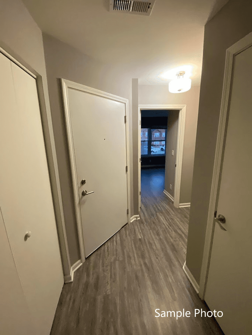 Lake Geneva Apartment: 1157 S. Wells St