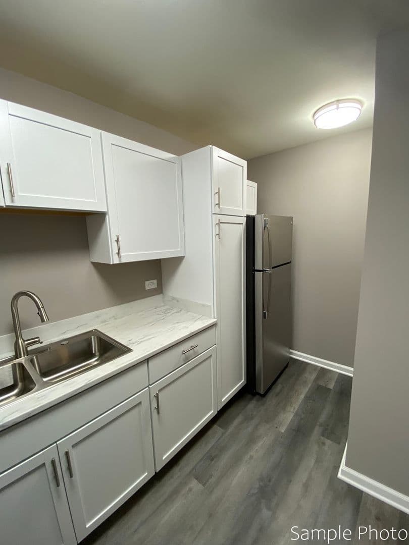 Gurnee Apartment: 4344 McClure Ave