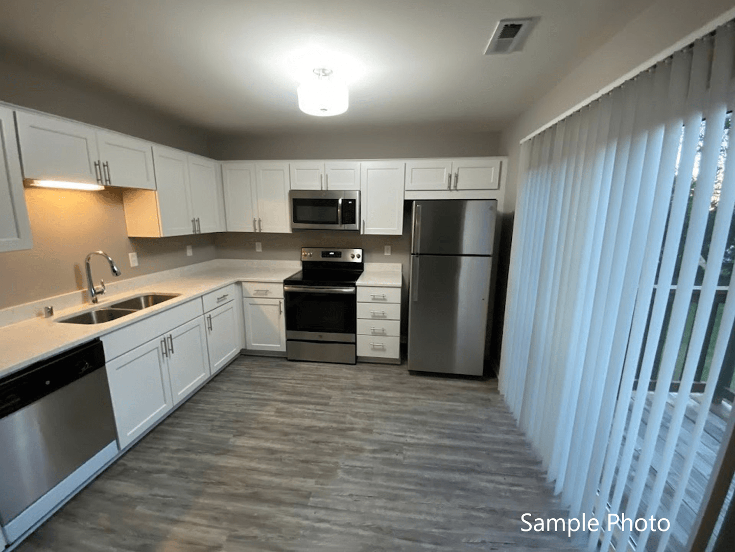 Lake Geneva Apartment: 1157 S. Wells St