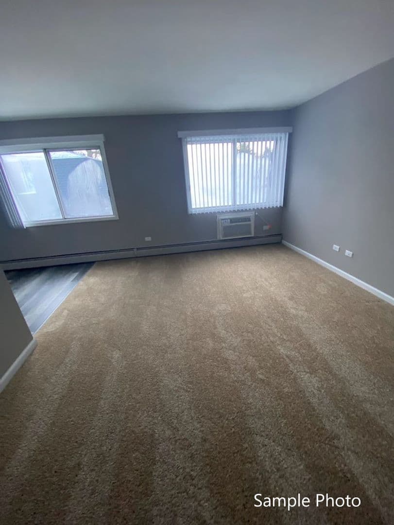 Gurnee Apartment: 4344 McClure Ave