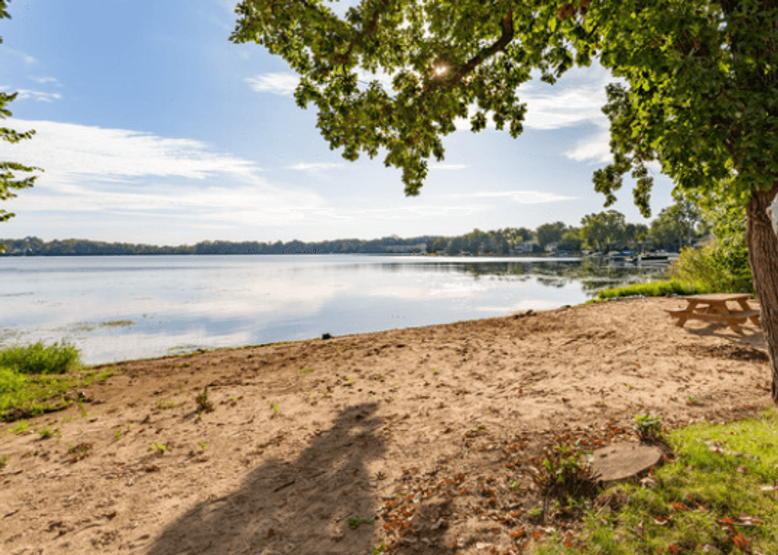 Lake Villa Apartment: 149 N Milwaukee Ave