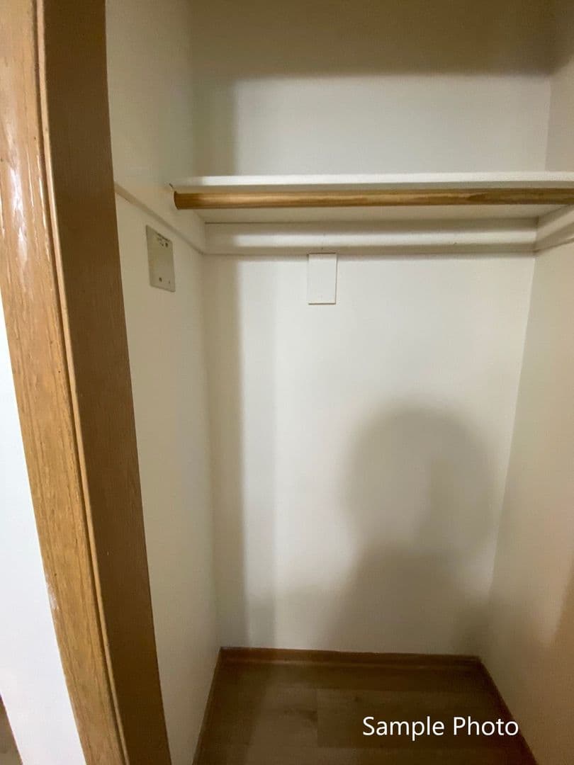Bristol Apartment: 19624 82nd St