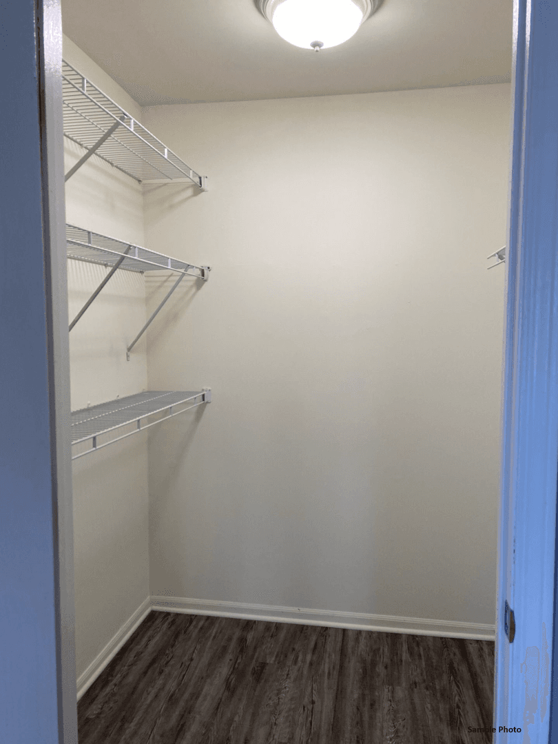 Lake Geneva Apartment: 1157 S. Wells St