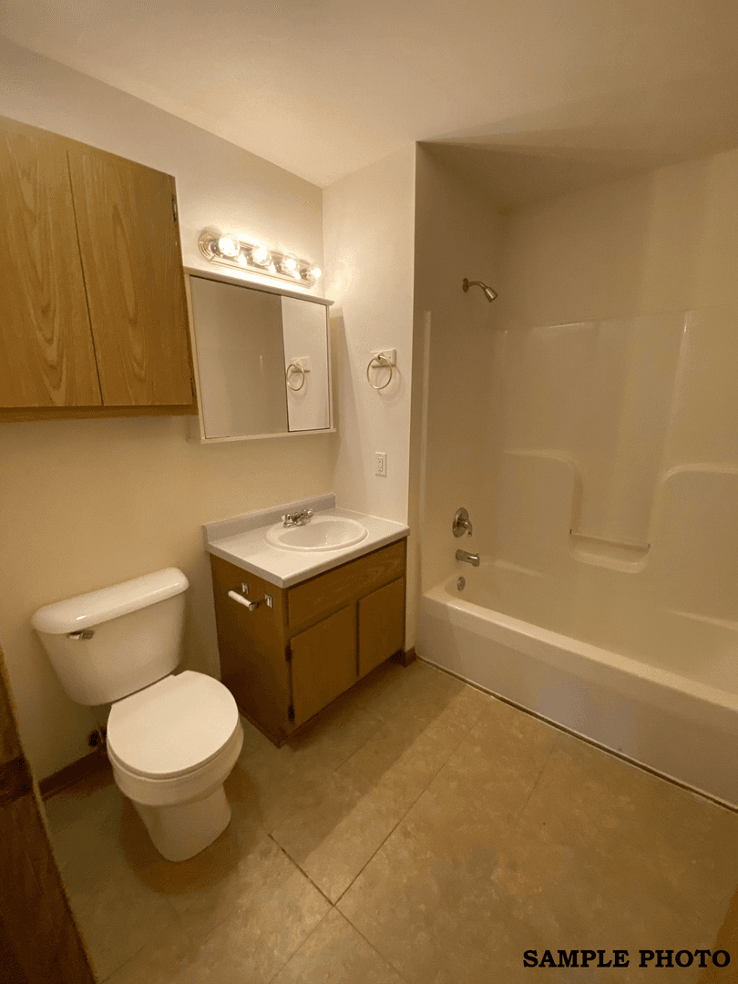 Bristol Apartment: 19624 82nd St