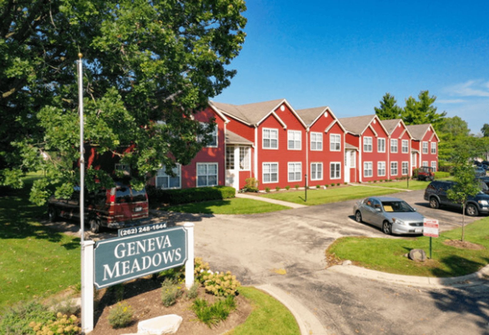 Lake Geneva Apartment: 1157 S. Wells St