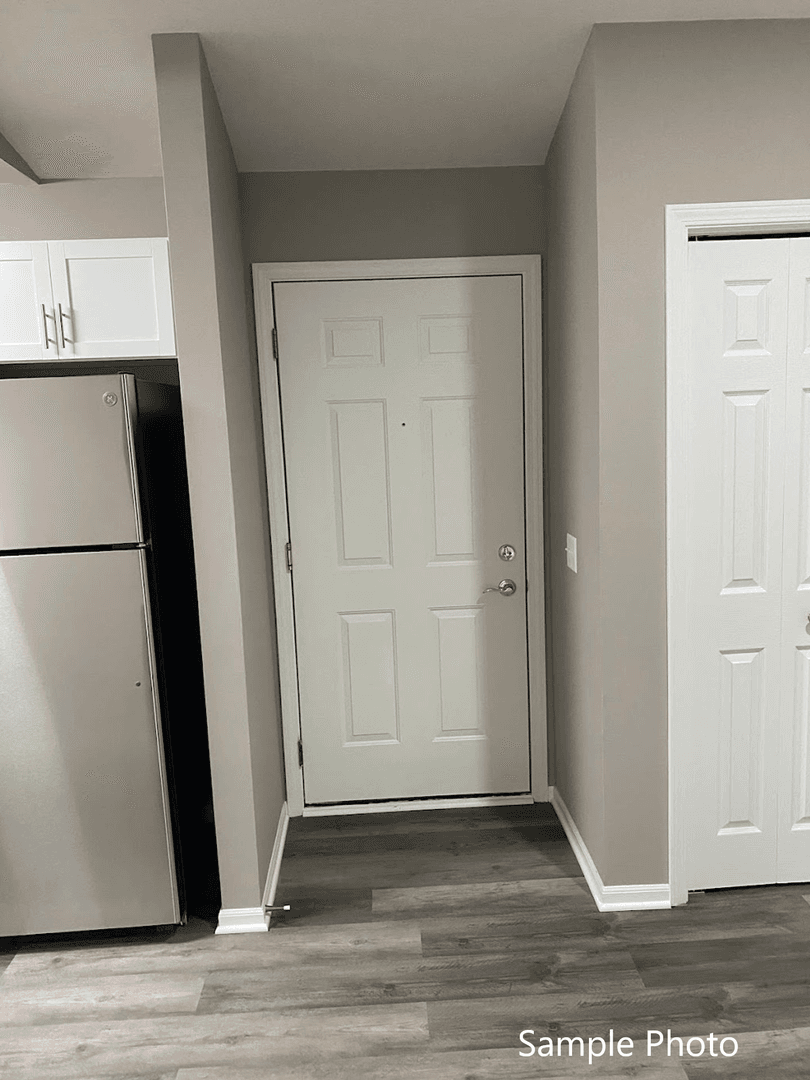 Bristol Apartment: 19624 82nd St