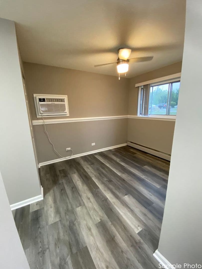 Gurnee Apartment: 4344 McClure Ave