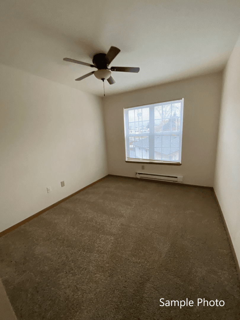 Bristol Apartment: 19624 82nd St
