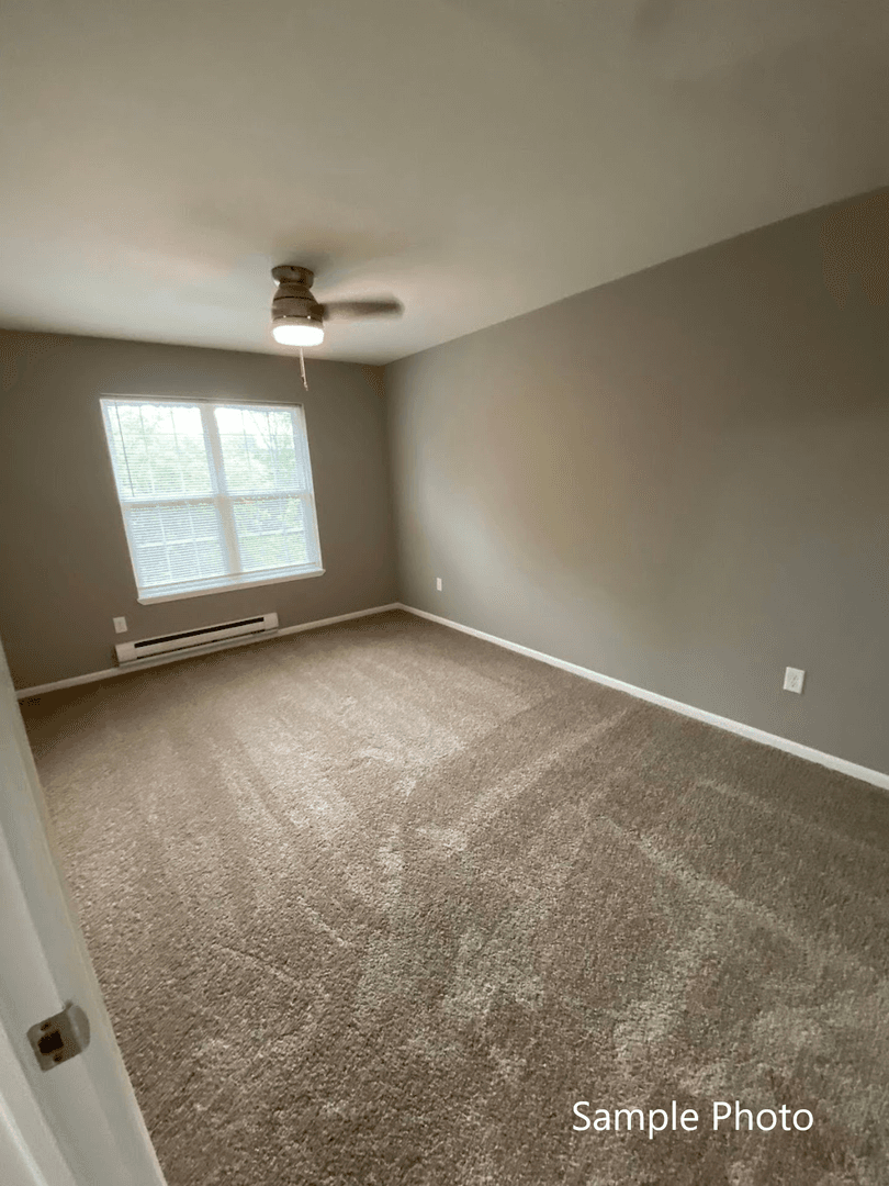 Bristol Apartment: 19624 82nd St