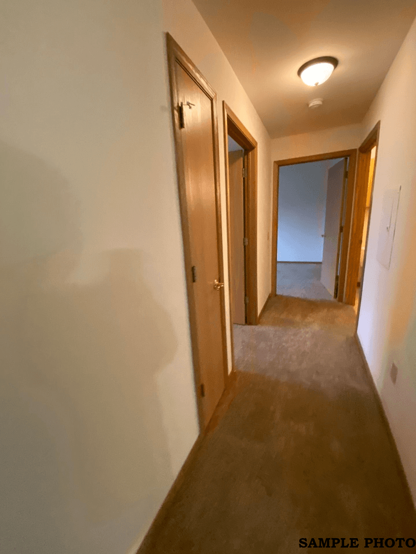 Bristol Apartment: 19624 82nd St