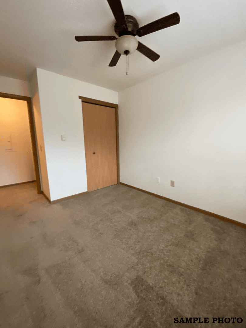 Bristol Apartment: 19624 82nd St