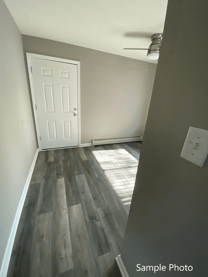 Gurnee Apartment: 4344 McClure Ave