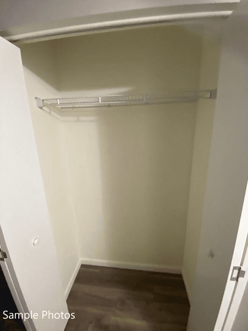 Lake Geneva Apartment: 1157 S. Wells St