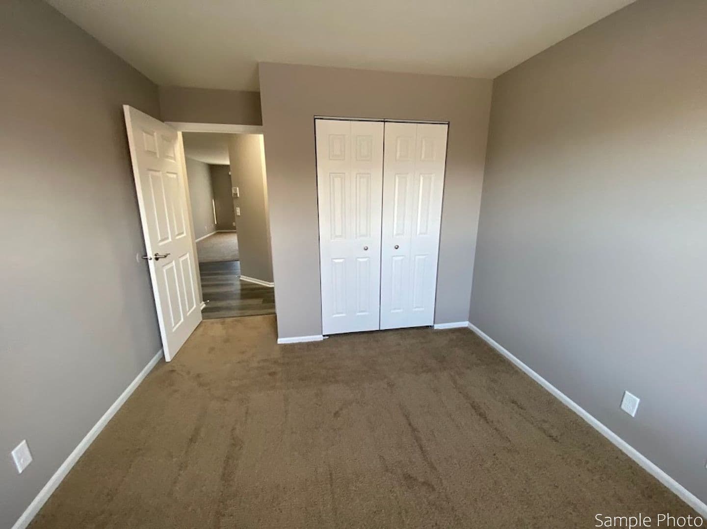 Lake Geneva Apartment: 1157 S. Wells St