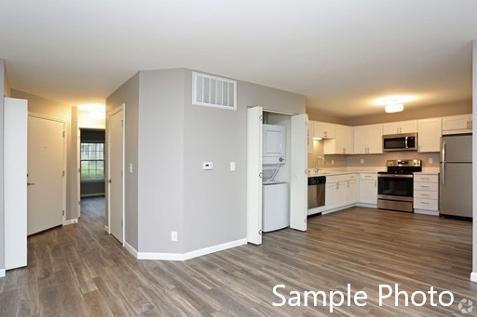 Lake Geneva Apartment: 1157 S. Wells St