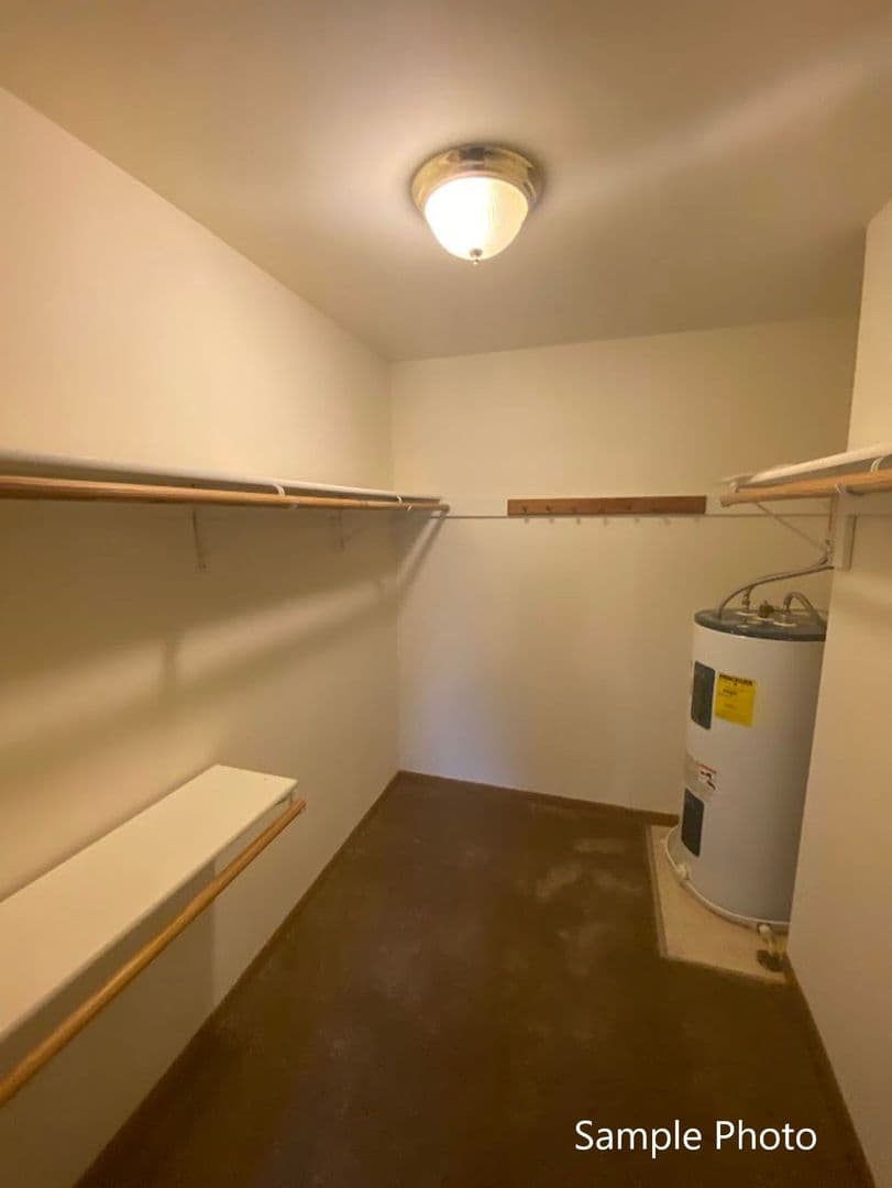 Bristol Apartment: 19624 82nd St