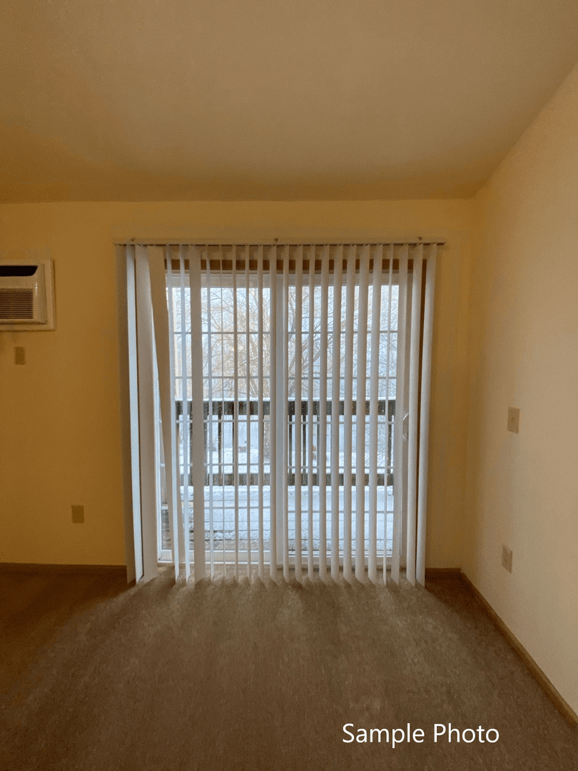 Bristol Apartment: 19624 82nd St