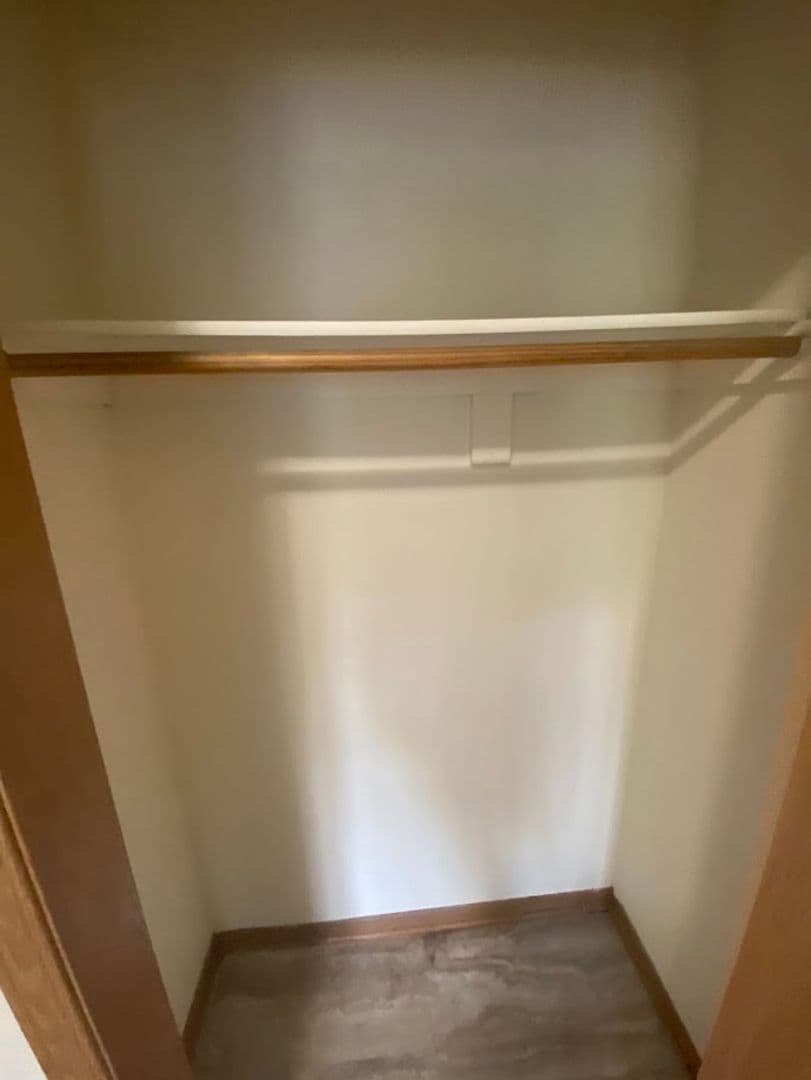 Bristol Apartment: 19624 82nd St