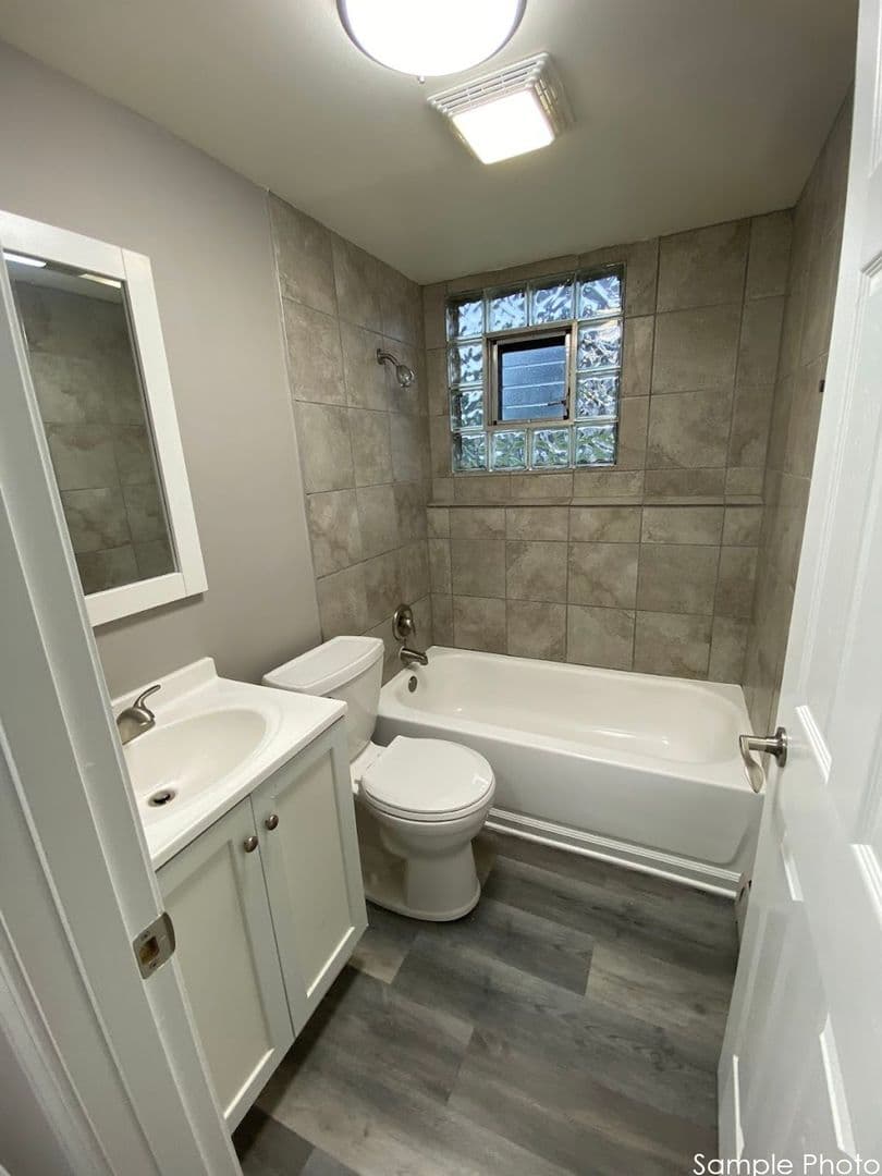 Gurnee Apartment: 4344 McClure Ave