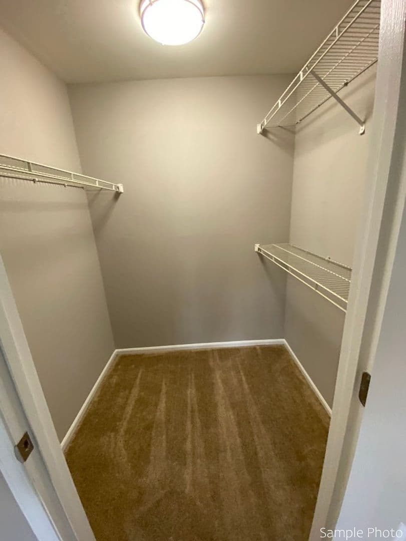 Lake Geneva Apartment: 1157 S. Wells St
