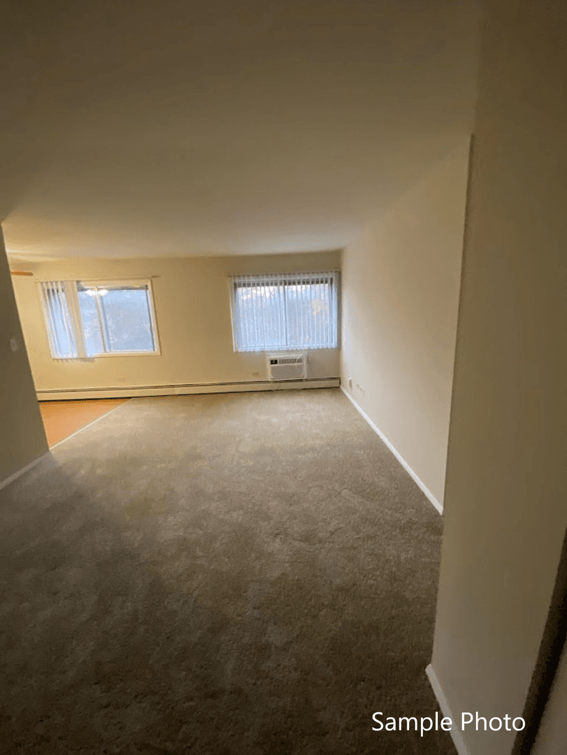 Gurnee Apartment: 4344 McClure Ave