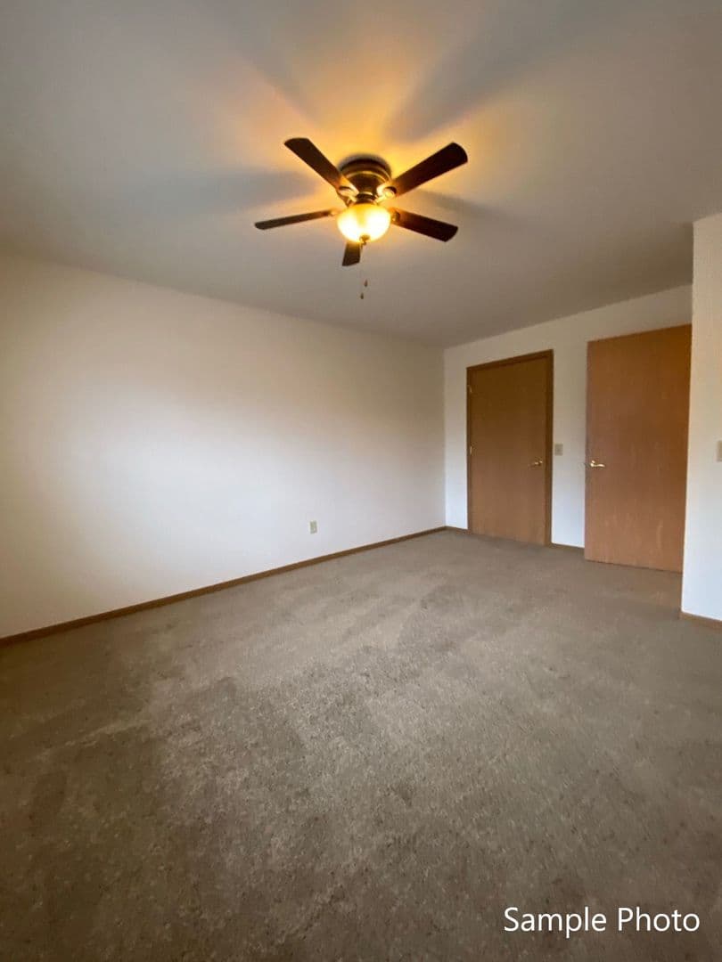Bristol Apartment: 19624 82nd St