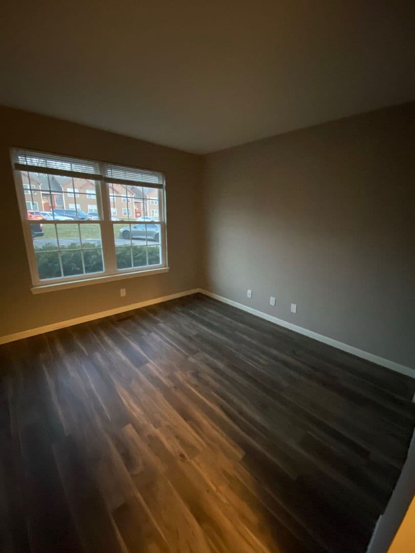 Lake Geneva Apartment: 1157 S. Wells St