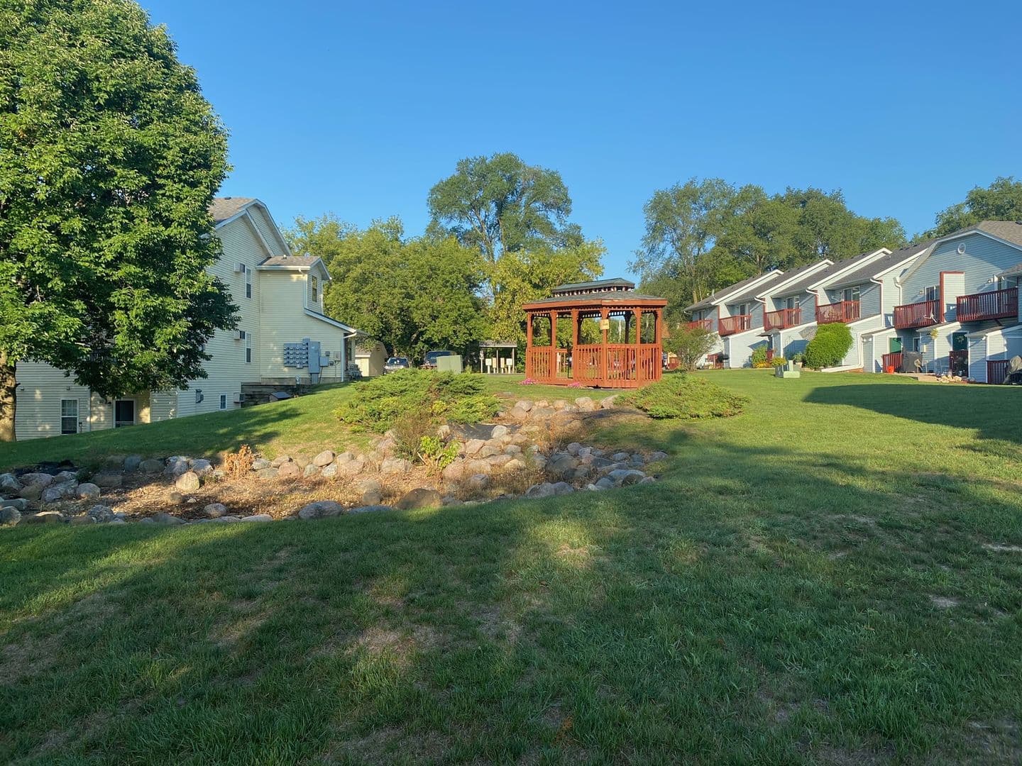 Bristol Apartment: 19624 82nd St