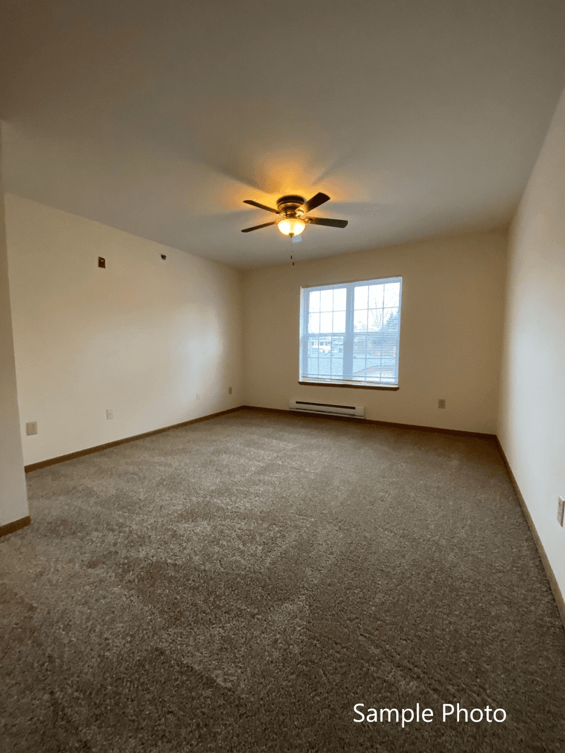 Bristol Apartment: 19624 82nd St
