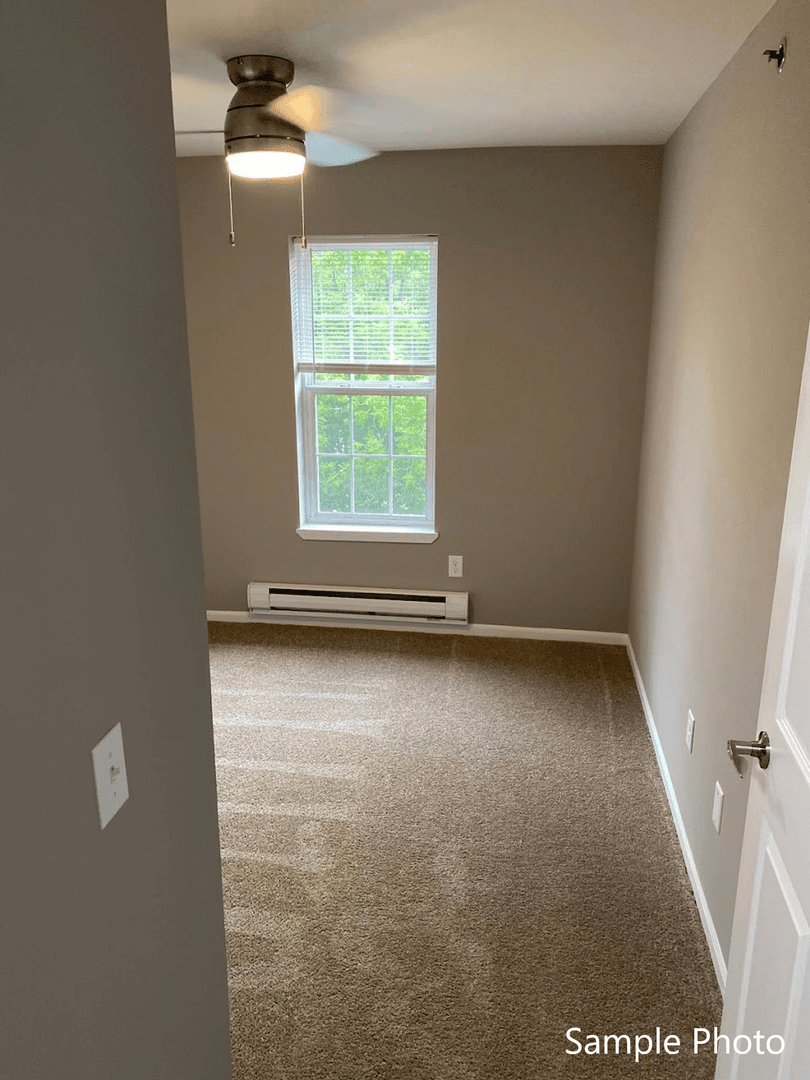 Bristol Apartment: 19624 82nd St
