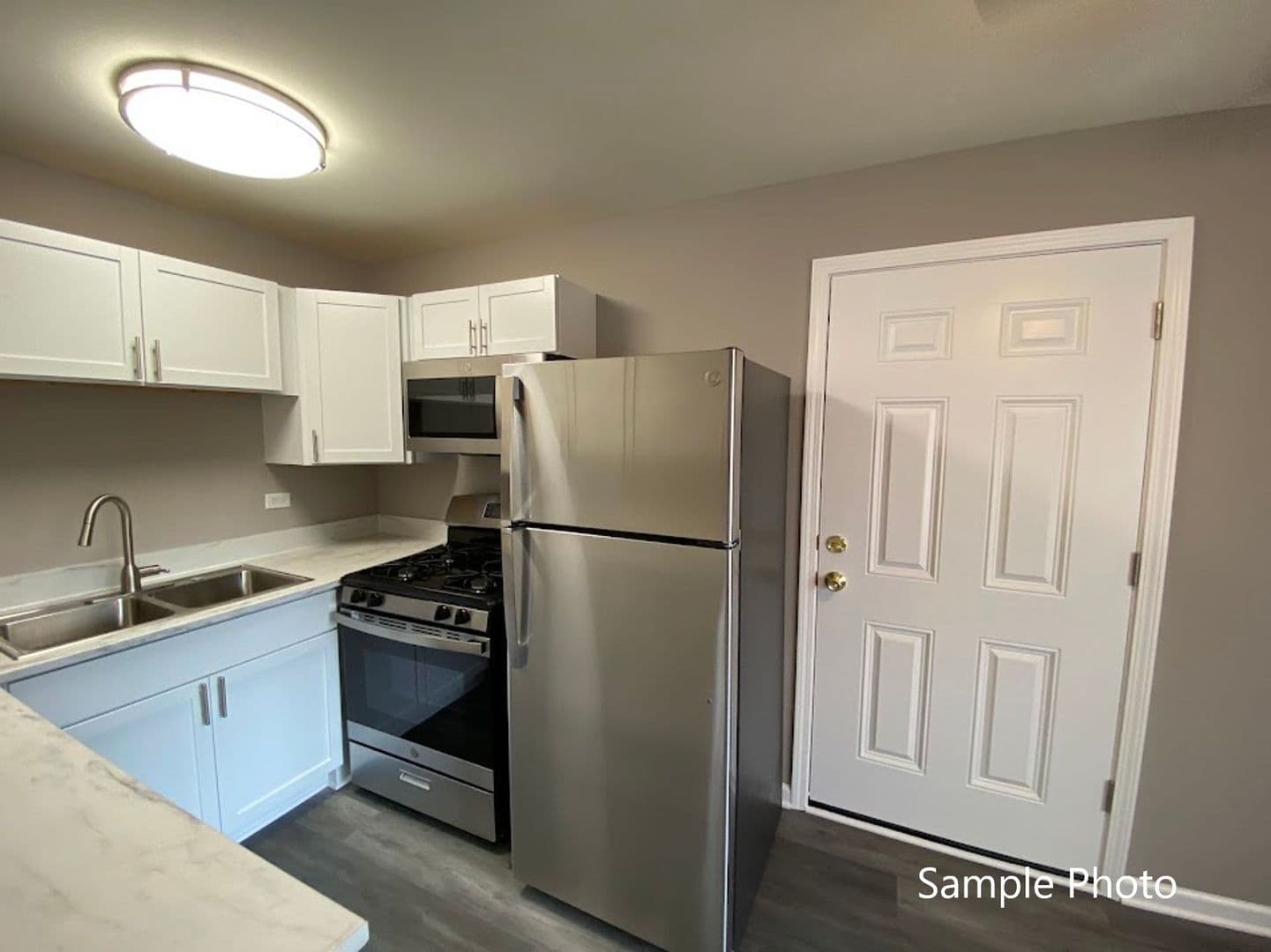 Gurnee Apartment: 4344 McClure Ave