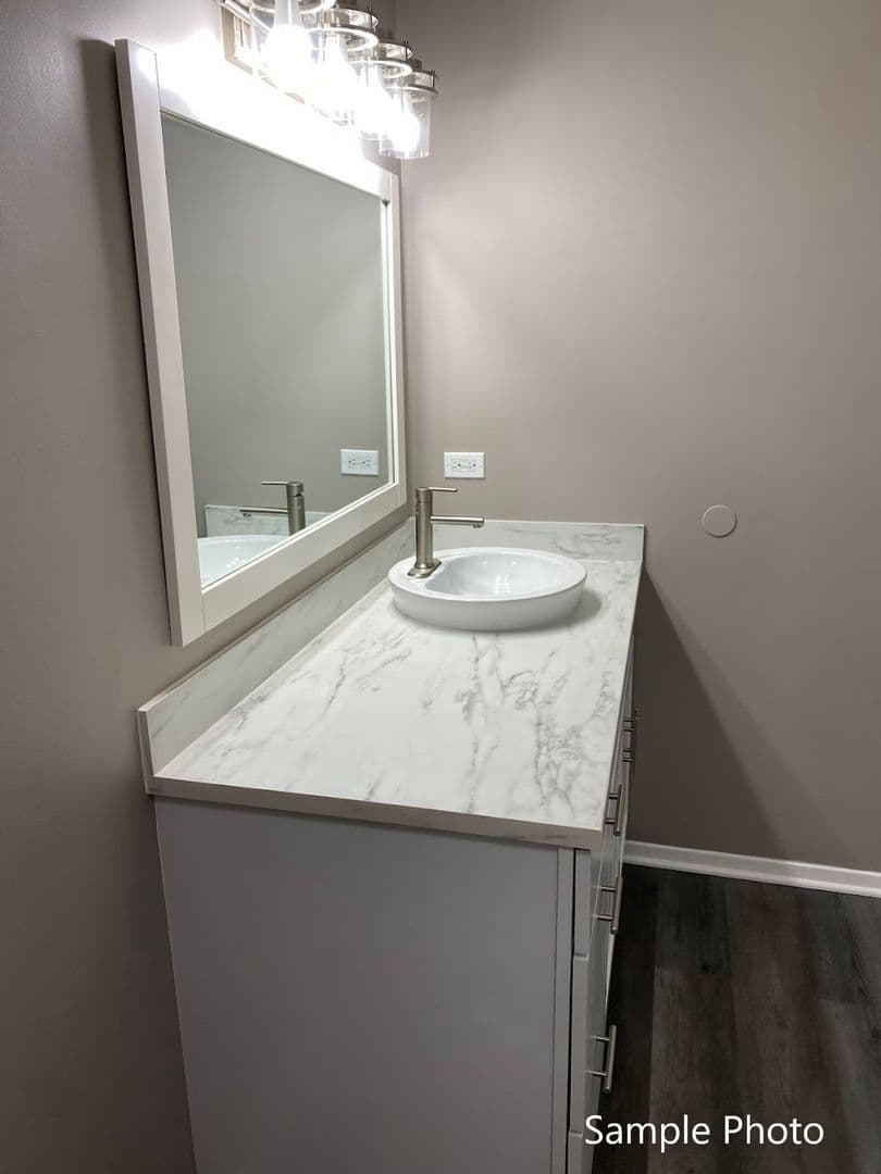 Lake Villa Apartment: 149 N Milwaukee Ave