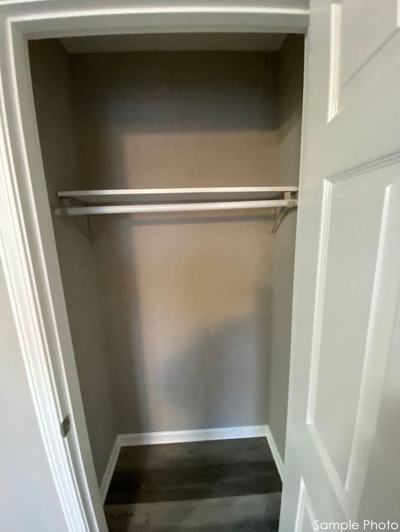 Gurnee Apartment: 4344 McClure Ave