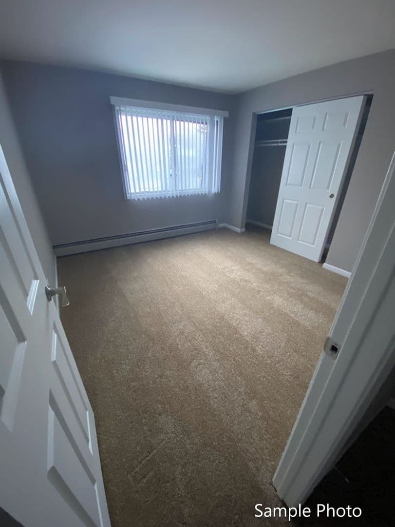 Gurnee Apartment: 4344 McClure Ave