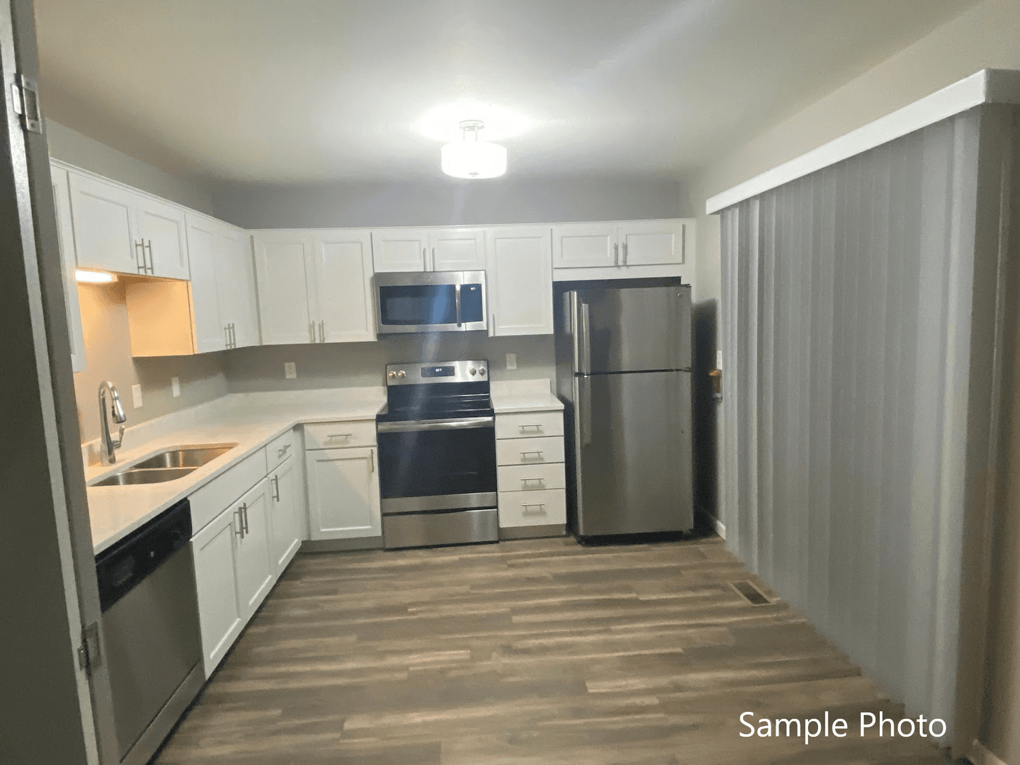 Lake Geneva Apartment: 1157 S. Wells St