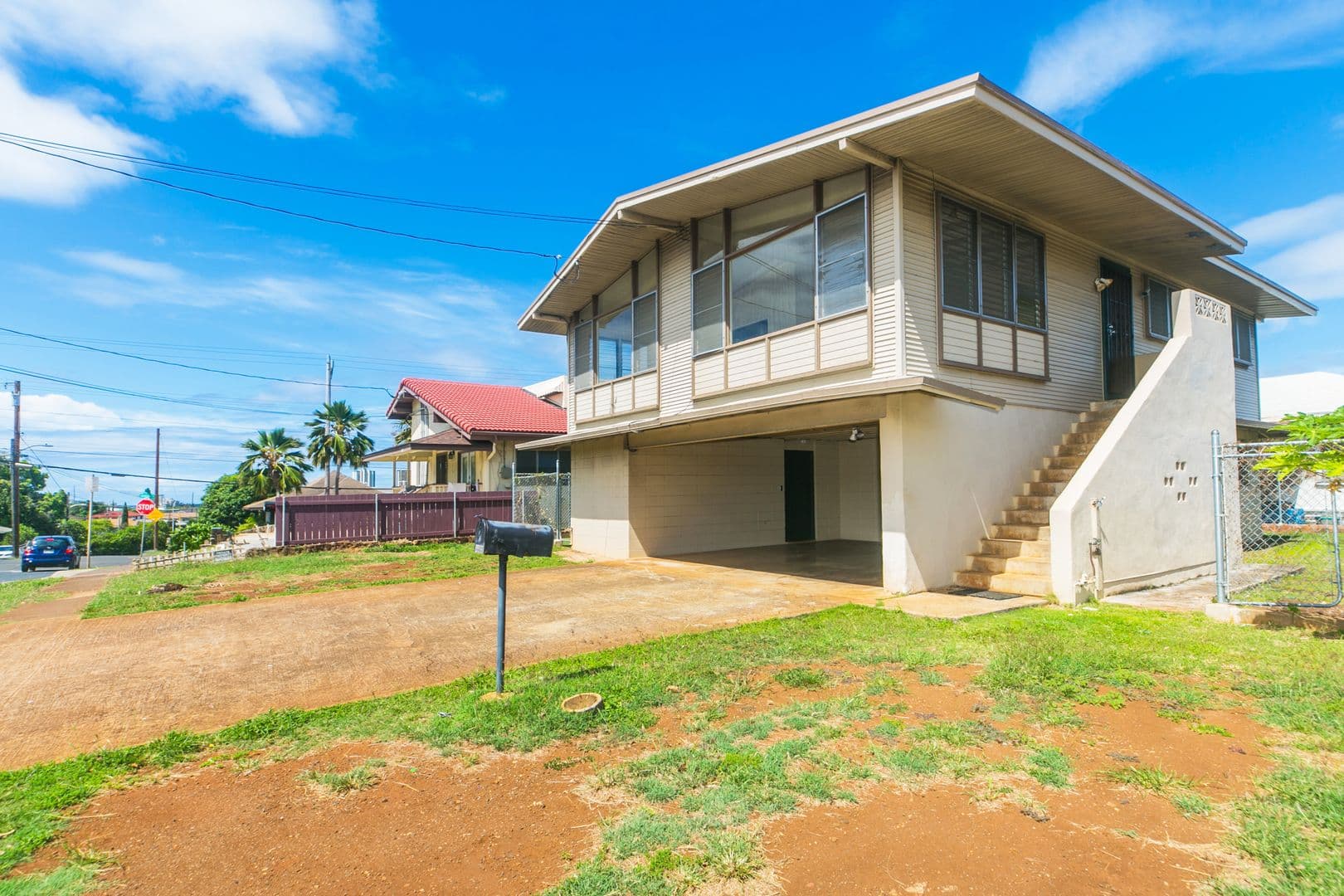 Honolulu Apartment: 1112 4th Ave.