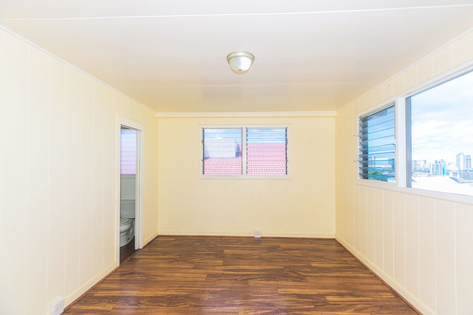 Honolulu Apartment: 1112 4th Ave.