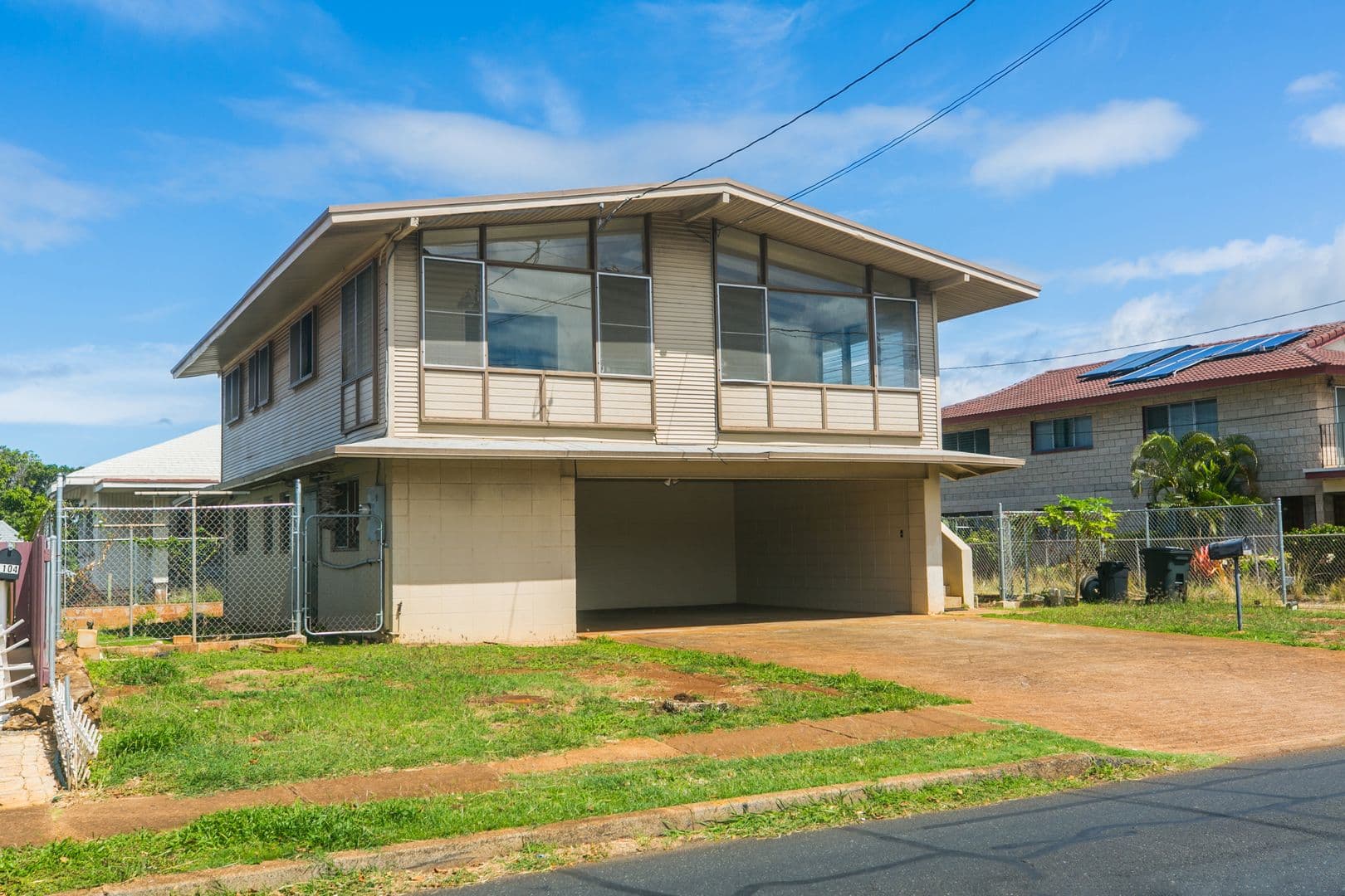 Honolulu Apartment: 1112 4th Ave.