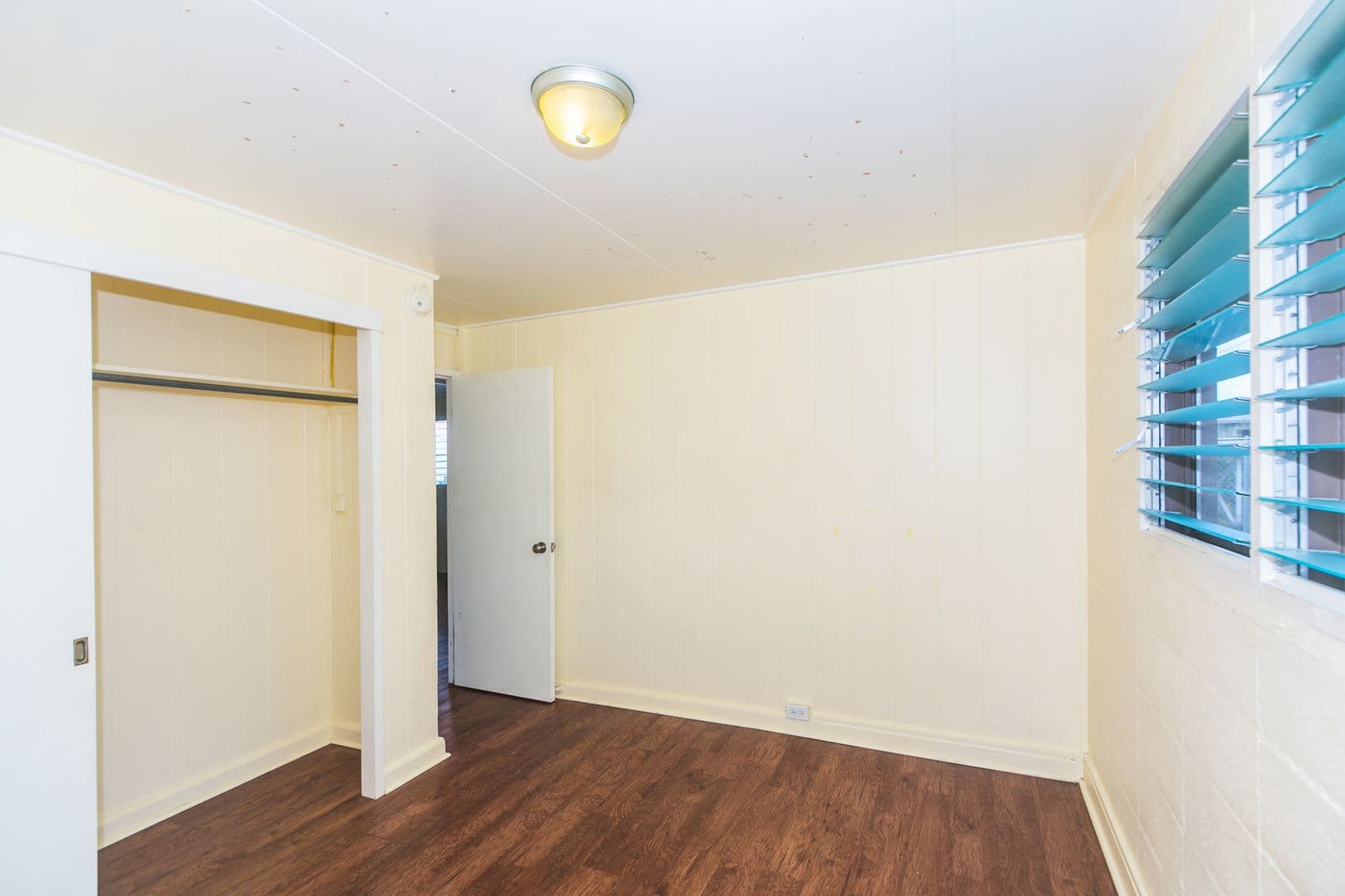 Honolulu Apartment: 1112 4th Ave.