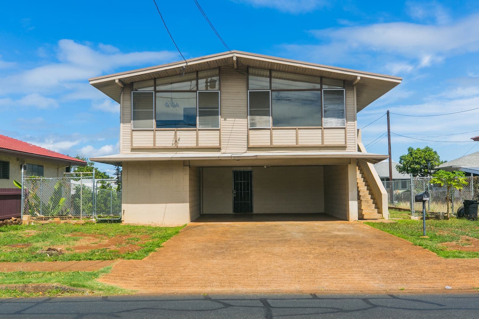 Honolulu Apartment: 1112 4th Ave.