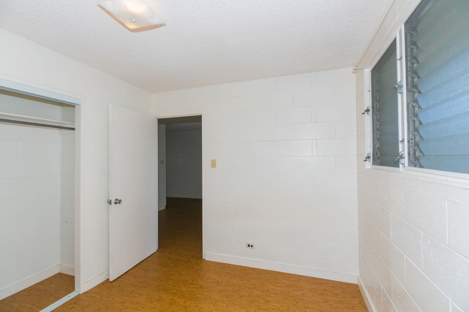 Honolulu Apartment: 1650 Liholiho St.